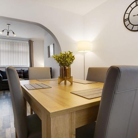 צ'סטר-לה-סטריט Freshly Renovated, Feels Like Home, Sleeps 3 מראה חיצוני תמונה