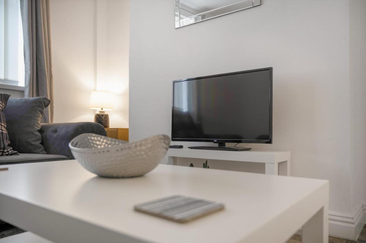 צ'סטר-לה-סטריט Freshly Renovated, Feels Like Home, Sleeps 3 מראה חיצוני תמונה